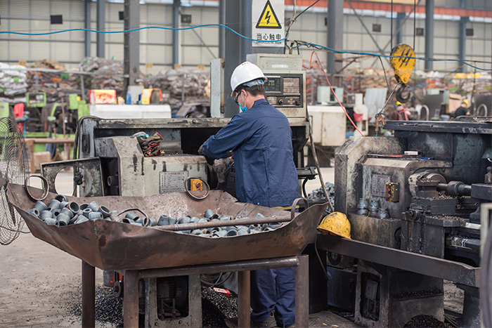 根河网架锥头车间